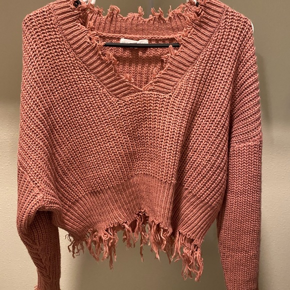 coco + jaimeson Cropped Distressed Sweater Size M - Picture 1 of 4